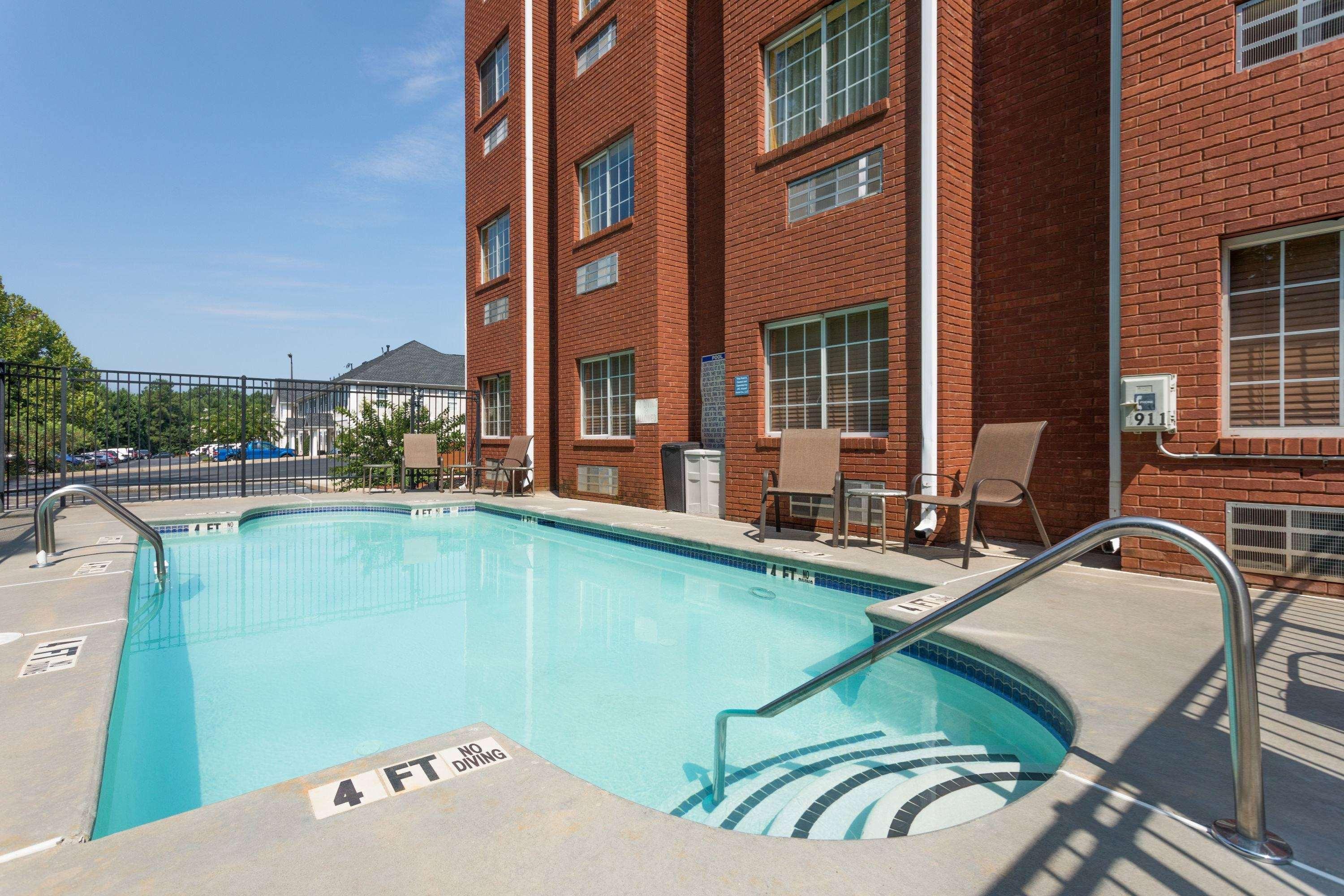Microtel Inn & Suites By Wyndham Stockbridge/Atlanta I-75 Екстериор снимка