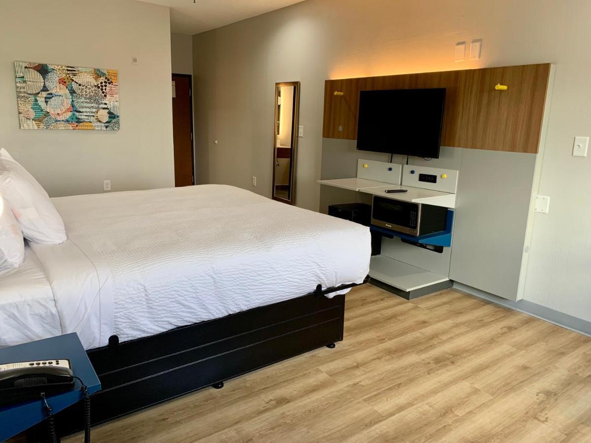 Microtel Inn & Suites By Wyndham Stockbridge/Atlanta I-75 Екстериор снимка