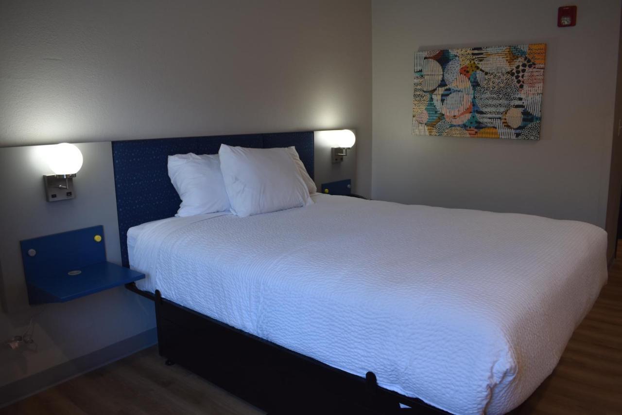 Microtel Inn & Suites By Wyndham Stockbridge/Atlanta I-75 Екстериор снимка
