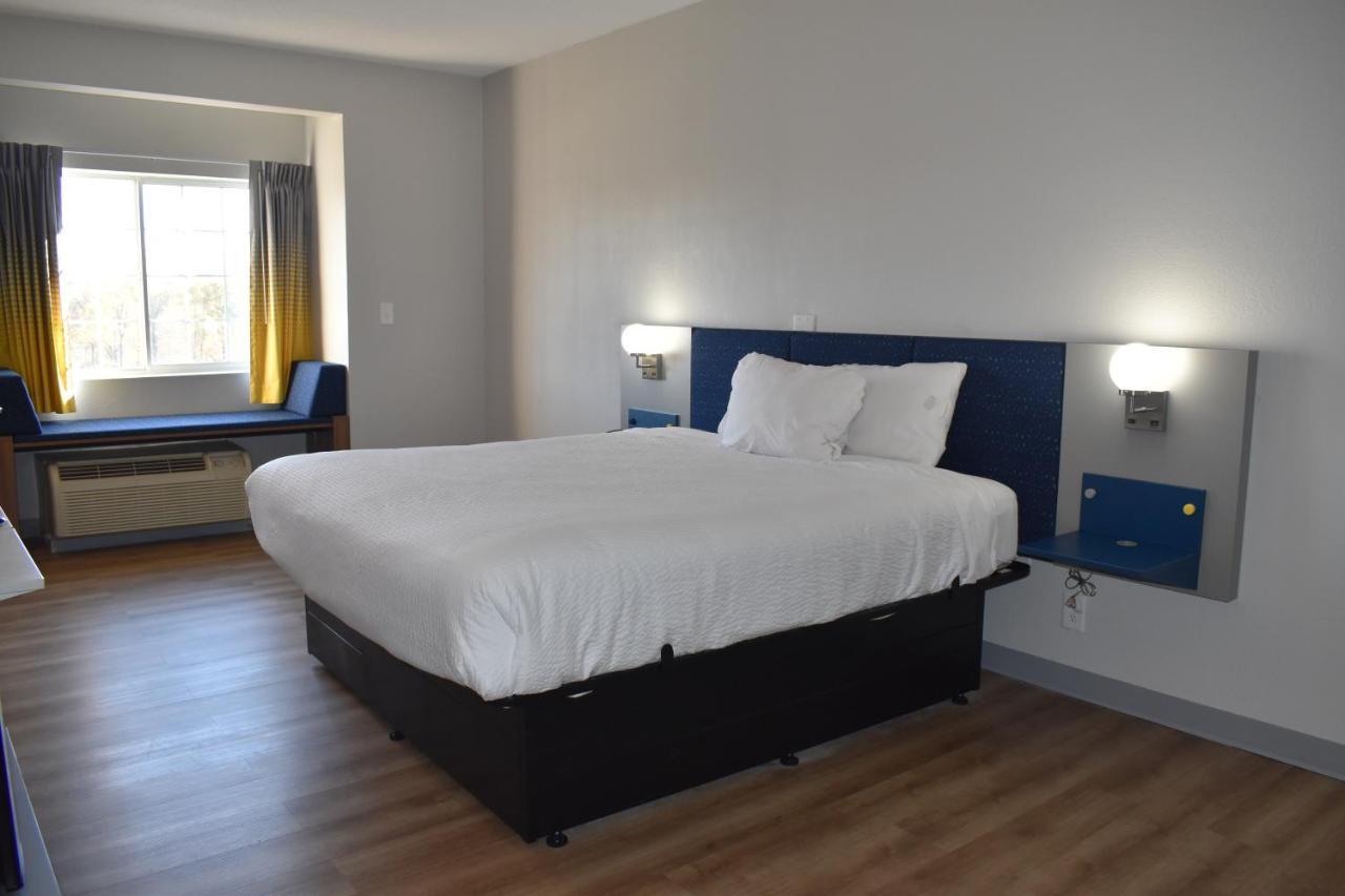 Microtel Inn & Suites By Wyndham Stockbridge/Atlanta I-75 Екстериор снимка
