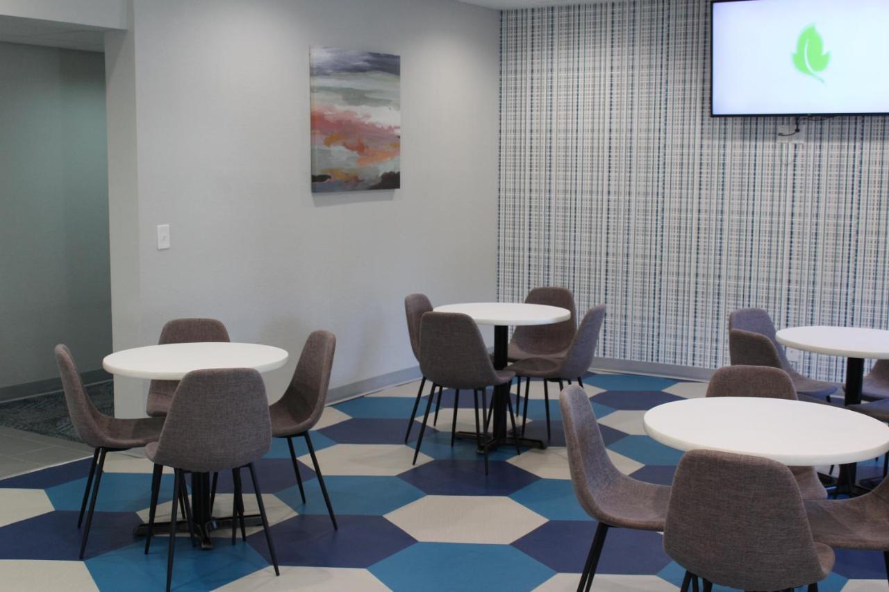 Microtel Inn & Suites By Wyndham Stockbridge/Atlanta I-75 Екстериор снимка