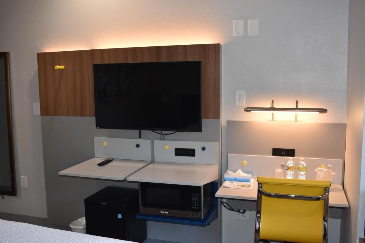Microtel Inn & Suites By Wyndham Stockbridge/Atlanta I-75 Екстериор снимка
