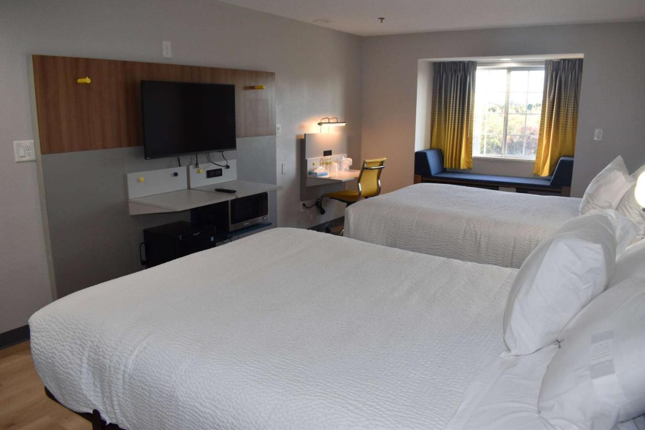 Microtel Inn & Suites By Wyndham Stockbridge/Atlanta I-75 Екстериор снимка